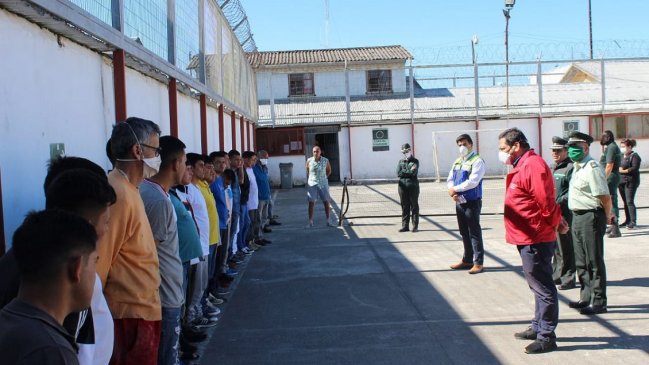 Más problemas en Curicó: Brote en la cárcel y alta demanda de urgencia en el hospital