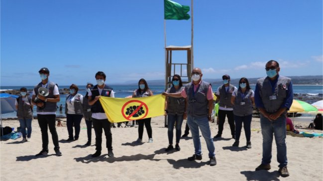 Intendente de Valparaíso inauguró banderas Covid para regular aforo de playas
