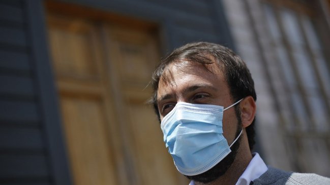 Alcalde Sharp propone exigir PCR negativo a turistas que lleguen a Valparaíso