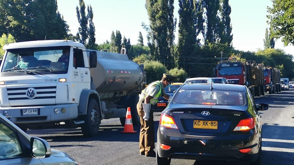 Férreos controles de acceso a Yumbel: Reportan baja concurrencia de personas por San Sebastián