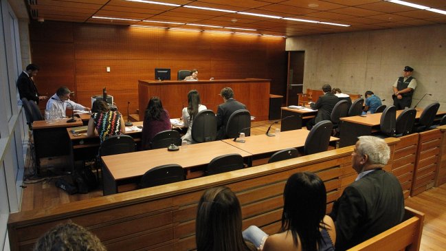 Consejero regional y ex concejal fueron reformalizados en caso inmuebles