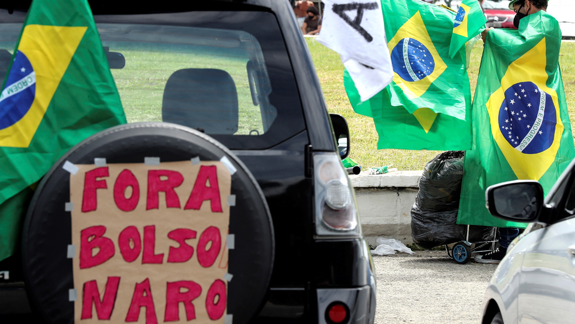 Grupos de derecha también piden destitución de Bolsonaro en las calles
