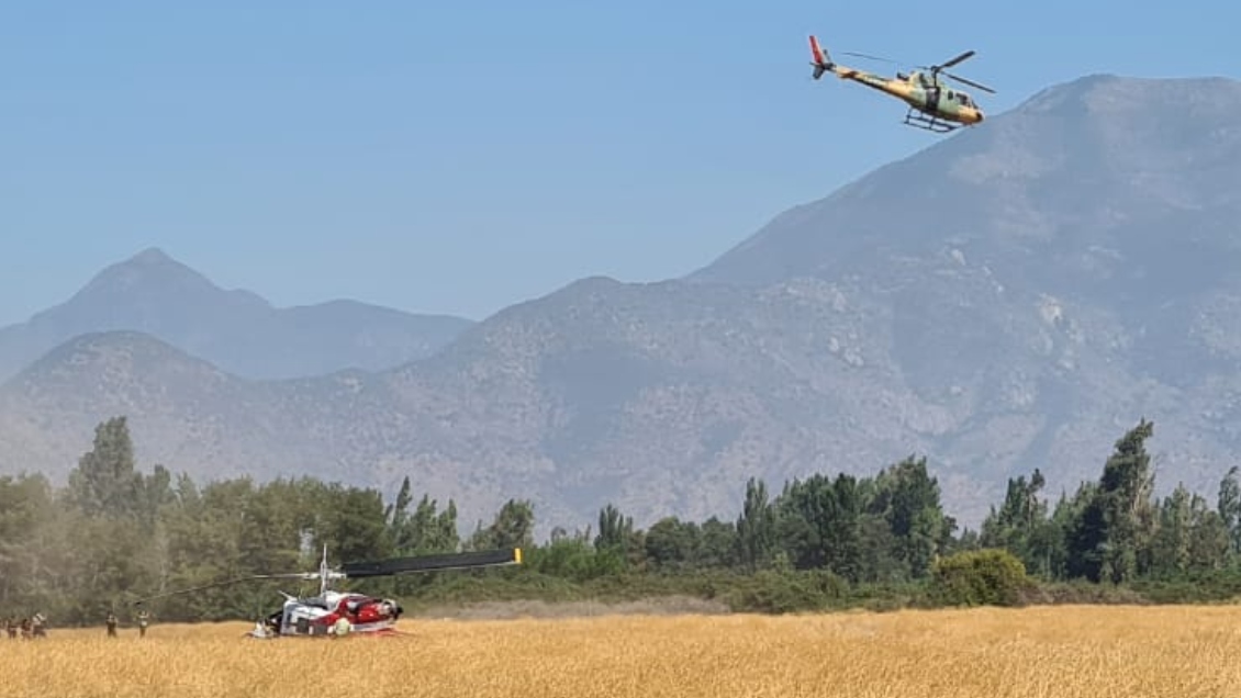 Helicóptero que iba a combatir incendio forestal capotó en la Región de O'Higgins