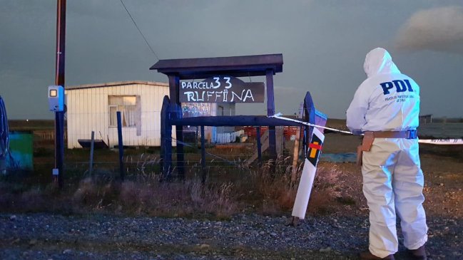 Mujer de 43 años fue encontrada muerta en su domicilio en Porvenir