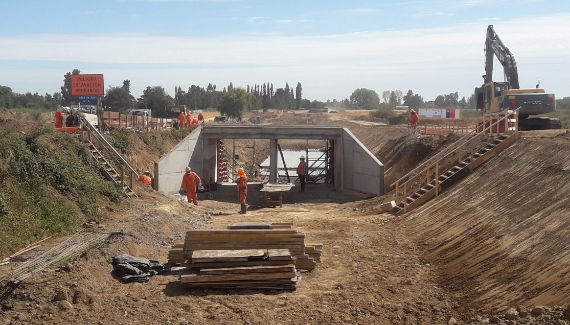 Ministros visitan obras del plan de recuperación económica y empleos en Ñuble y Biobío