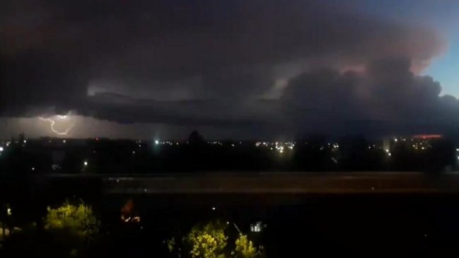 Sistema frontal: Inusual granizada generó colapsos en hospital y cárcel de Talca