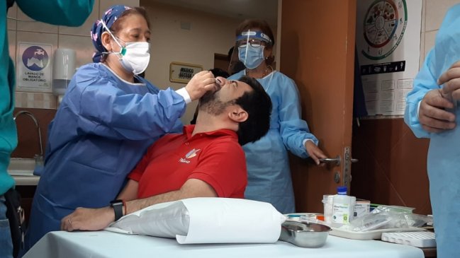 Voluntarios del estudio Janssen pueden vacunarse con Pfizer o Sinovac