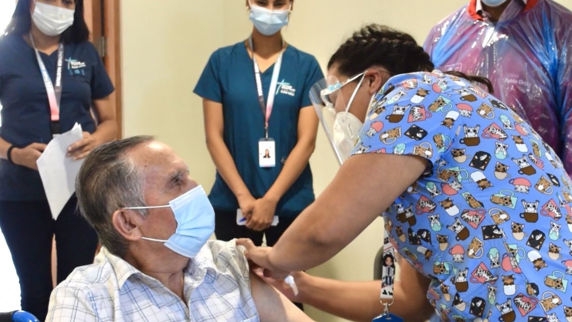 Comenzó vacunación contra el Covid-19 en ELEAM de O'Higgins