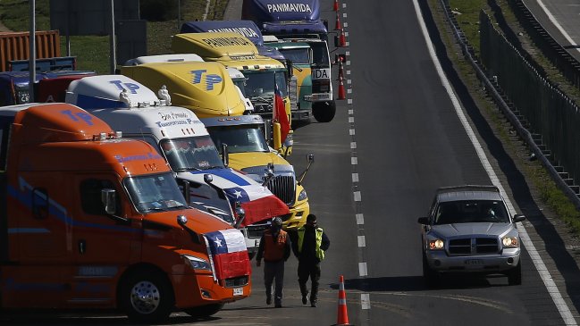 Camioneros: Si el Gobierno no actúa ante ataques nos tomaremos carreteras