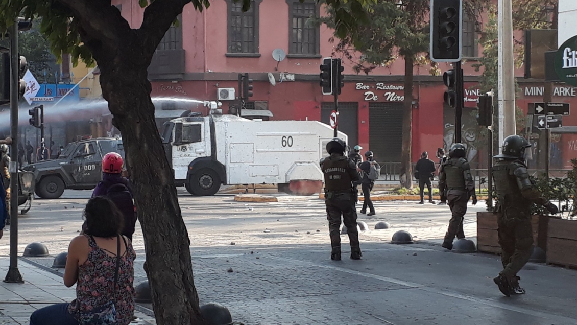 Plaza Ñuñoa: Protesta para pedir justicia por malabarista abatido por carabinero terminó en incidentes
