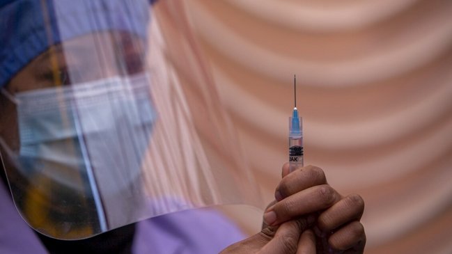 Londres defendió la vacuna de Oxford pese a las dudas sobre nuevas variantes