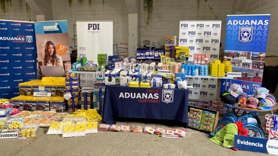 PDI y Aduanas incautaron más de mil 900 productos falsificados en Mall Chino de Punta Arenas