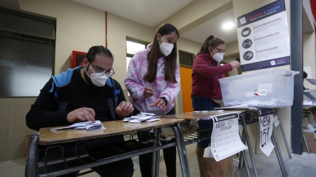 Perú gestiona locaciones para que sus ciudadanos en Chile puedan votar en las presidenciales