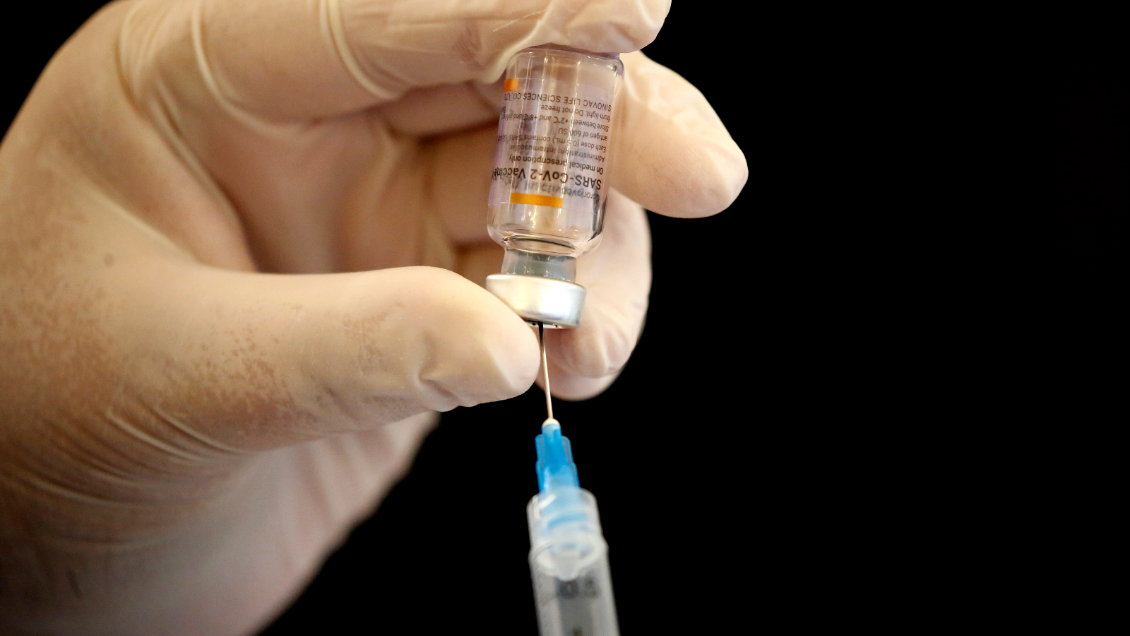 Otros dos millones de dosis de la vacuna Sinovac arribaron a Chile