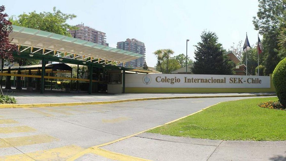 Colegio de Las Condes inició su año escolar con clases presenciales