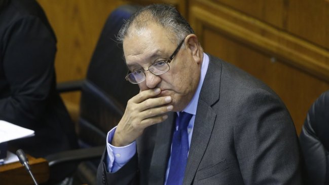 Huenchumilla, escéptico ante llamado de Piñera a acuerdo por La Araucanía: 