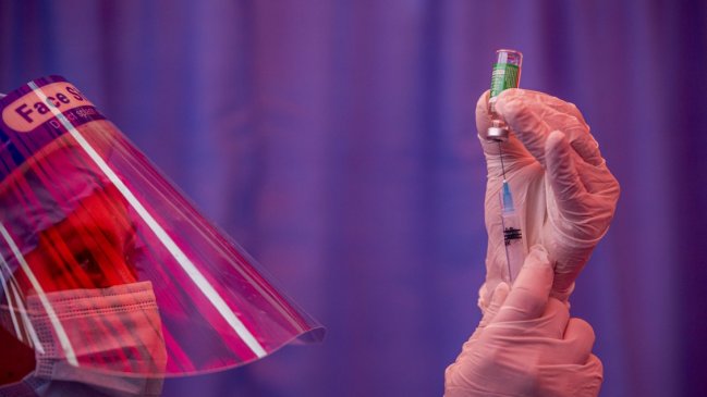 En la Unión Europea ya se han vacunado 29 millones de personas, el 8 % de los adultos