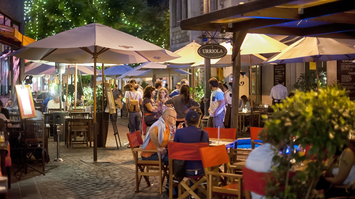 Disponen fondo de 750 millones para pymes de Plaza Baquedano y Barrio Lastarria