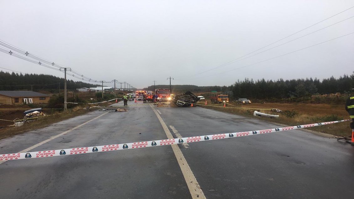 Cuatro fallecidos deja choque de dos vehículos en el Biobío