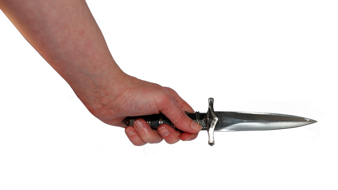 Chiloé: Mujer fue detenida por apuñalar a su pareja