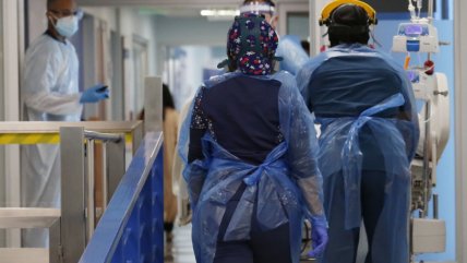   ICovid: Marzo empezó con alza de casos y niveles críticos de ocupación de camas UCI 