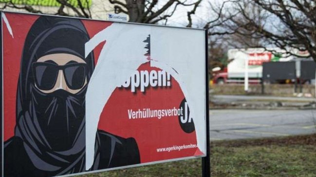  Suiza prohibió el burka y ocultar el rostro en público tras ajustado plebiscito  