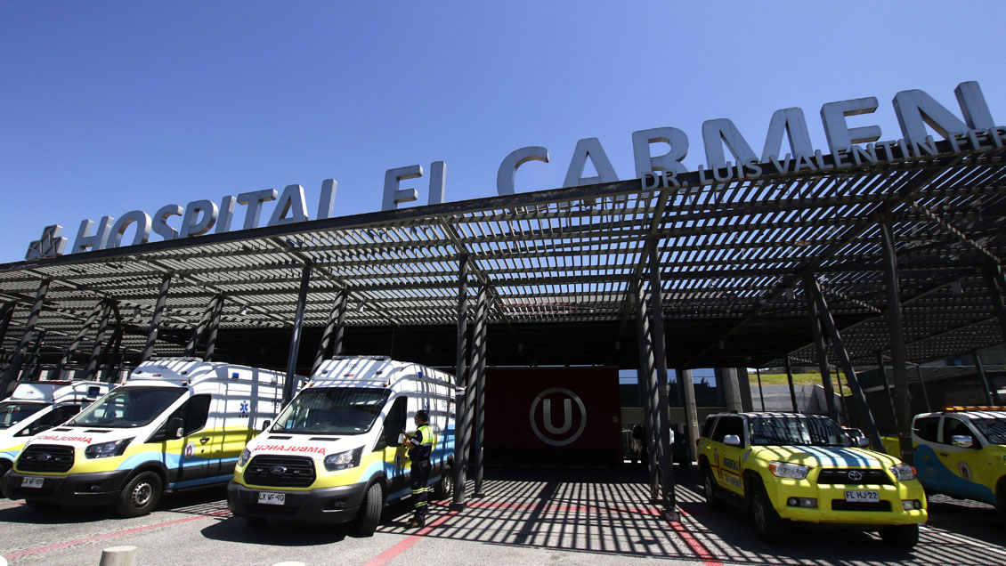 Hospital El Carmen de Maipú tiene todas las camas y ventiladores mecánicos ocupadas