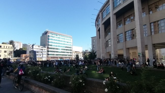 Marcha por el 8M en Concepción terminó con 18 personas detenidas