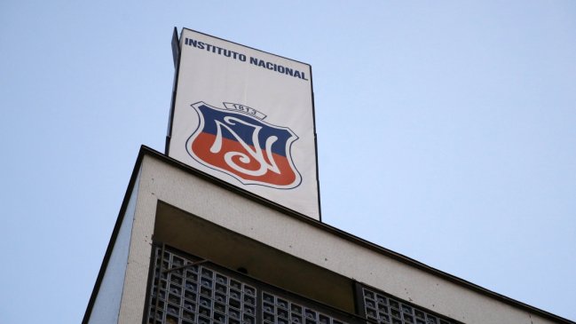 Hito histórico: El Instituto Nacional recibirá a sus primeras alumnas