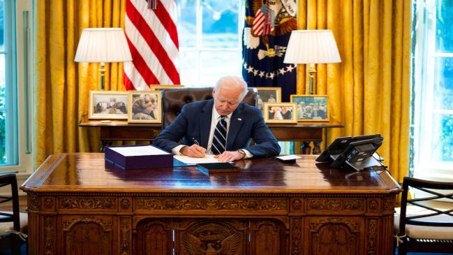 Biden firma el tercer rescate fiscal en EEUU para atenuar efectos de la pandemia
