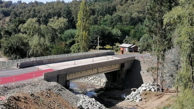 San Fabián: 91% de avance presentan dos puentes claves para la conectividad vial cordillerana