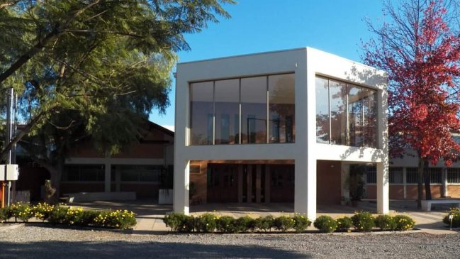 Profesora que hizo clases presenciales en Talca dio positivo a Covid-19