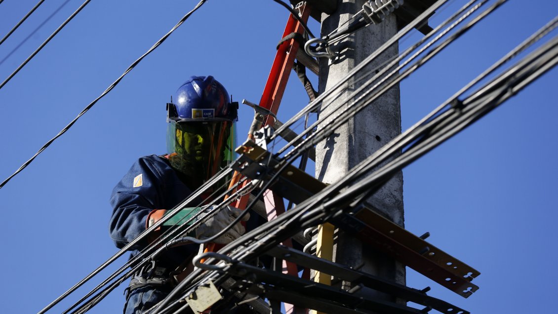 Corte de luz afecta a sectores de Maipú y Pudahuel