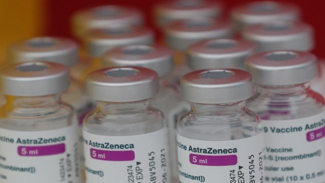 OMS: No hay que ceder al pánico, la vacunación con AstraZeneca debe seguir