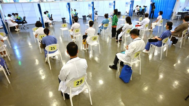 Cerca de 65 millones de chinos ya recibieron vacuna contra el Covid-19