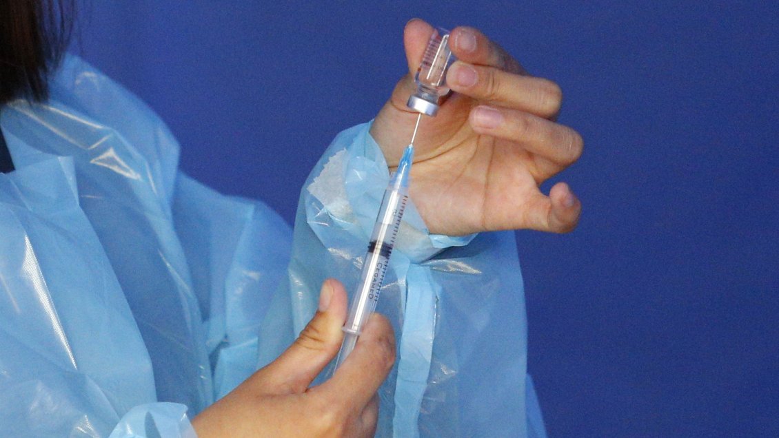 Chillán: Vía WhatsApp y por 15 mil pesos, ofrecían vacunas anti-Covid a domicilio