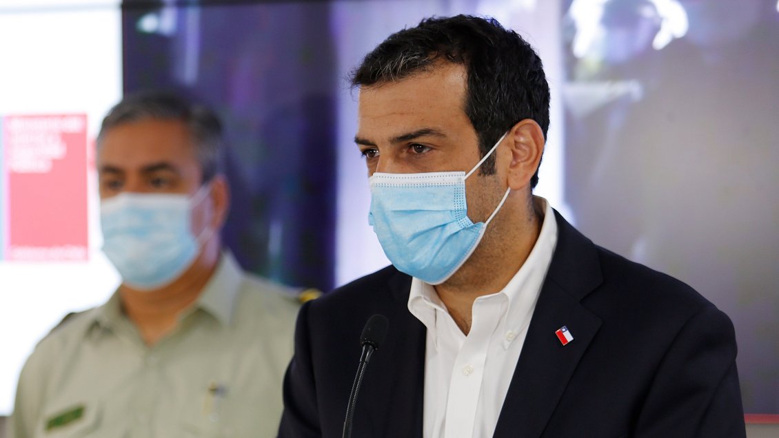 Ministro Delgado fue hospitalizado a causa del Covid-19