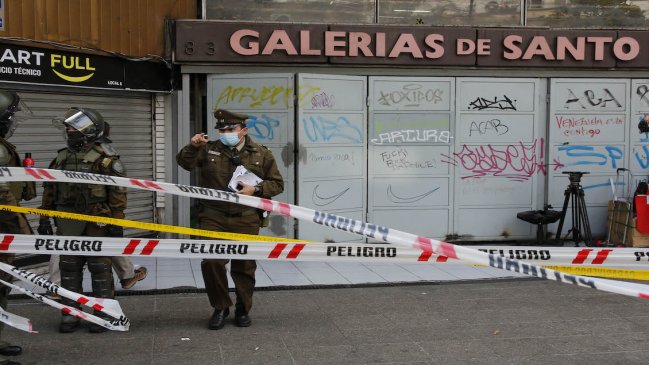 Violento asalto armado a dos joyerías en el centro de Santiago