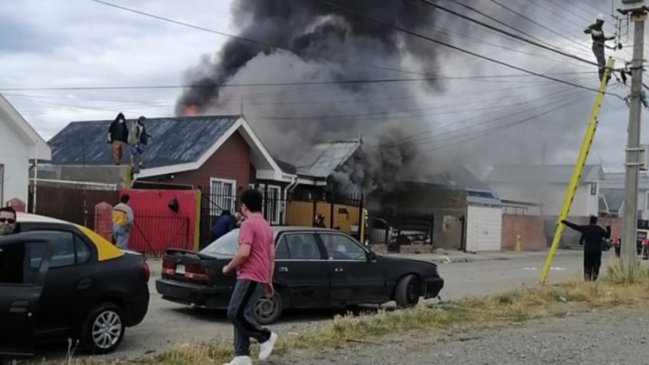 Dos casas fueron afectadas por un incendio en Punta Arenas