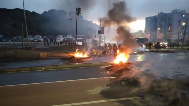  Vecinos de campamento en Concepción prendieron barricadas  