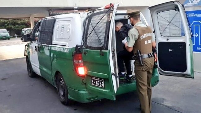Fiscalización logró detención de sujeto que portaba un arma y municiones en Iquique