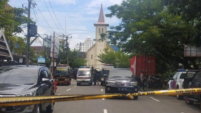   Al menos un muerto y 9 heridos en la explosión en una iglesia en Indonesia 