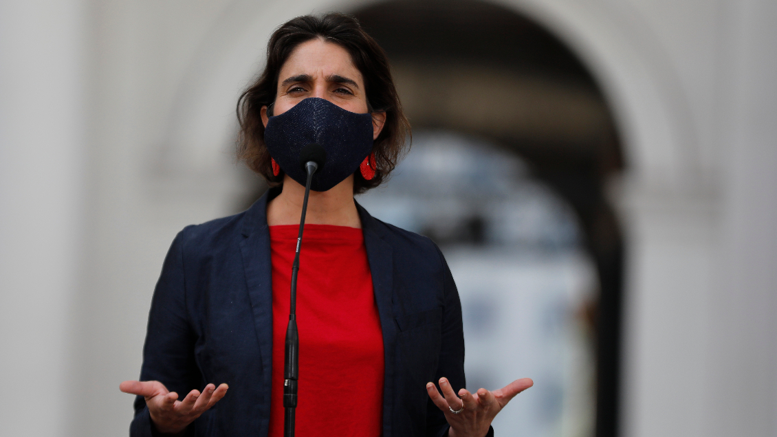 Ministra por bonos: Cuando se instala la idea que todo tiene letra chica, la gente deja de ir a buscar