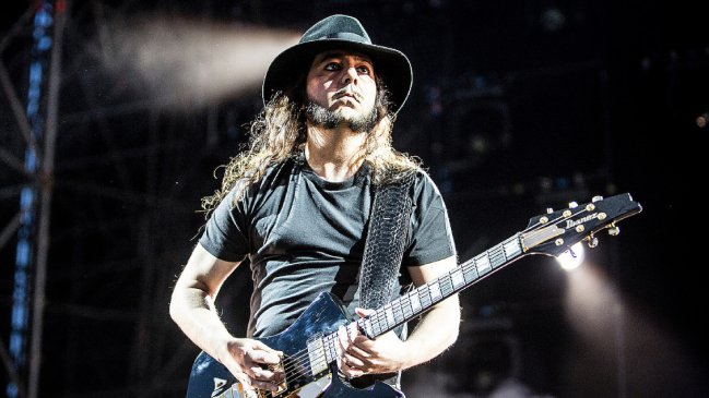 Guitarrista de System of a Down defiende el uso de armas en la población civil