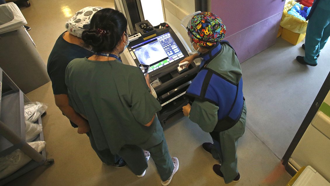 Chile supera, por primera vez, los 8.000 nuevos casos Covid diarios