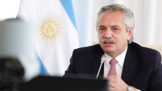 Alberto Fernández dio positivo a Covid-19, pero dice estar 