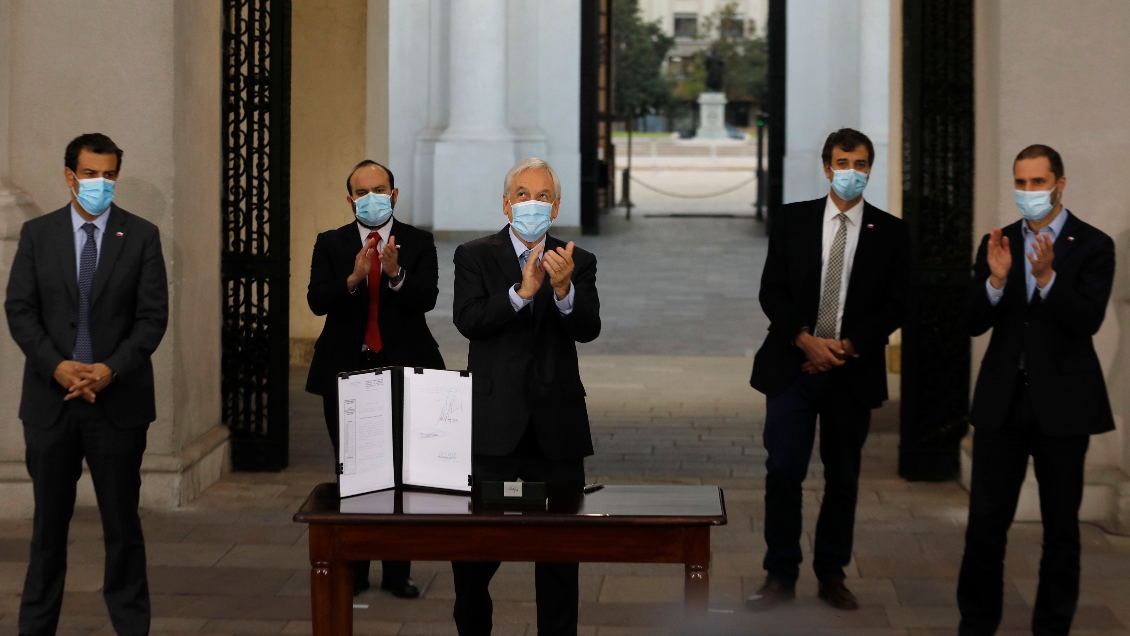 Presidente Piñera promulgó reforma que posterga las elecciones