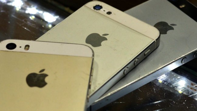 Apple aceptó compensar a usuarios chilenos por problemas de batería de sus iPhone
