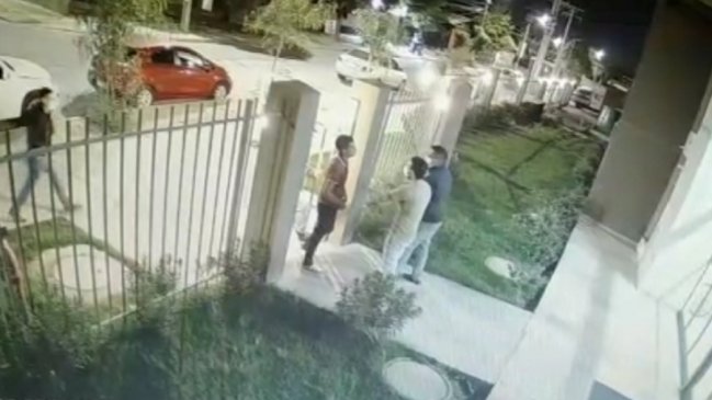 Carabineros fueron detenidos por golpear a conserje tras 