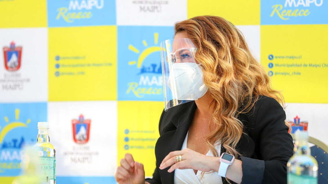 Fiscalía abrió investigación contra Cathy Barriga tras denuncia por celebración de cumpleaños